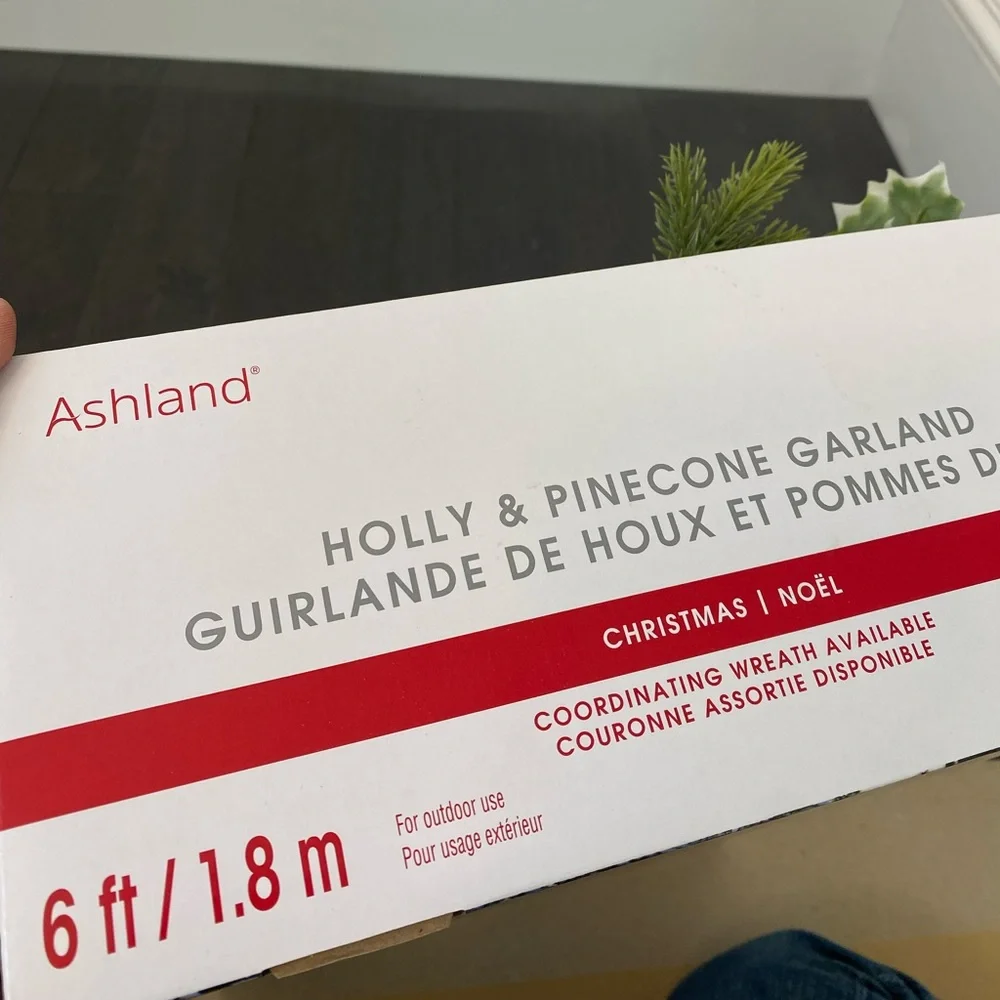 BRAND NEW ASHLAND HOLLY PINECONE GARLAND HOLIDAY WINTER 6FT 6 AVAILABLE